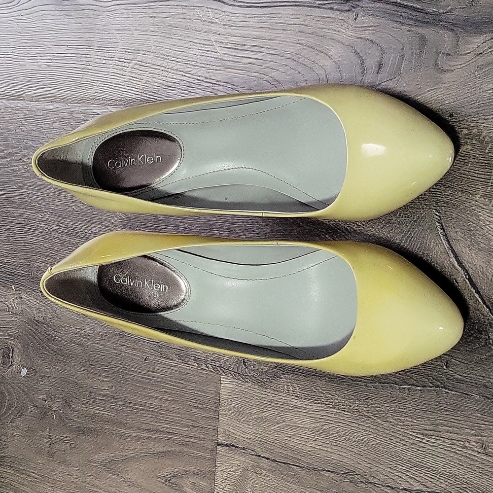 Calvin Klein mustard color heels